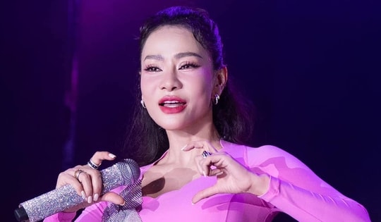 Thu Minh lên tiếng về màn hát 'Hai con thằn lằn con' gây tranh cãi