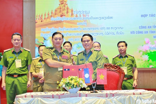 Ký kết biên bản hợp tác bảo đảm an ninh, trật tự giữa Công an tỉnh Nghệ An với Công an 3 tỉnh nước bạn Lào