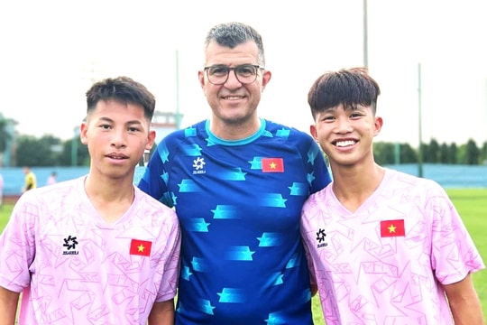 U16 Việt Nam dự giải U16 quốc tế Peace Cup 2024: Đổi vận với thầy ngoại?