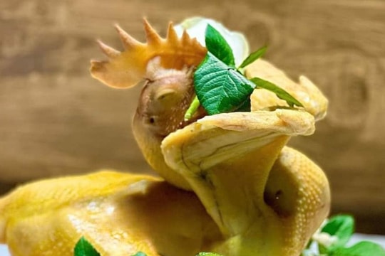 Rằm tháng Bảy: Mâm cỗ cúng làm sẵn tăng giá vẫn đắt khách