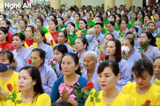 Ngày Vu Lan nói về chữ hiếu trong thời hiện đại