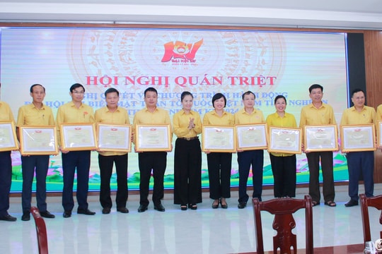 Xây dựng hình ảnh 'Người cán bộ Mặt trận trong kỷ nguyên số '