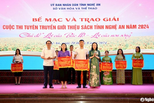 Huyện Tân Kỳ và Yên Thành đoạt giải Nhất Cuộc thi Tuyên truyền, giới thiệu sách với chủ đề ‘Lời của Bác Hồ - Lời của non sông’