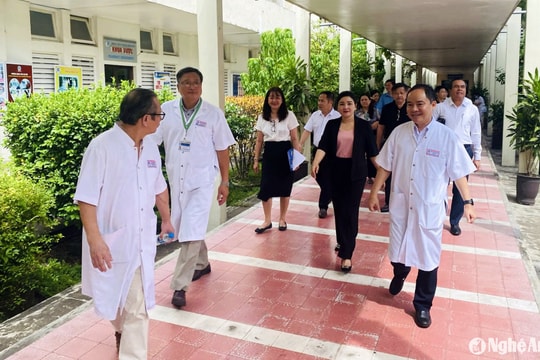 Sở Y tế Nghệ An trao đổi, học tập kinh nghiệm tại Thừa Thiên Huế