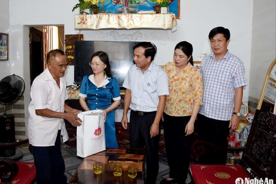 Đoàn Đại biểu Quốc hội tỉnh Nghệ An giám sát việc thực hiện chính sách ưu đãi, hỗ trợ nhà ở, đất ở cho người có công ở Thanh Chương