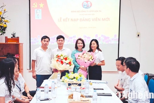 Kết nạp đảng viên trong doanh nghiệp tư nhân ở Nghĩa Đàn