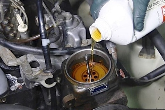 Cách thay dầu trợ lực lái