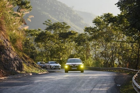 Kinh nghiệm lái xe khi gặp đèo dốc