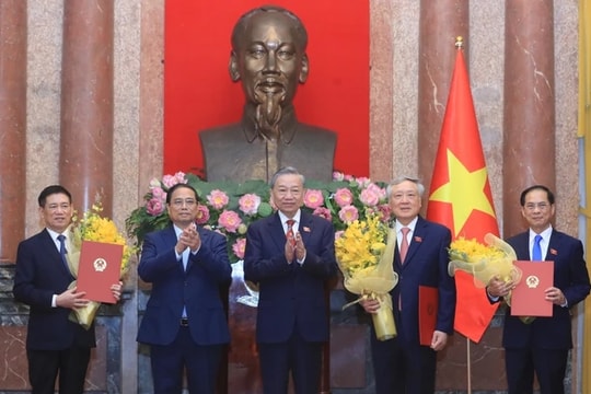 Tổng Bí thư, Chủ tịch nước trao quyết định bổ nhiệm 3 Phó Thủ tướng và 2 Bộ trưởng