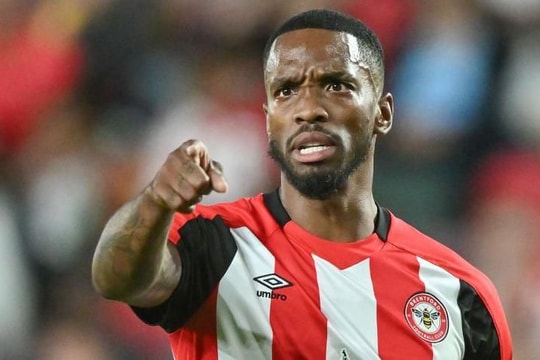 Ivan Toney ngoảnh mặt với MU để sang Saudi Arabia