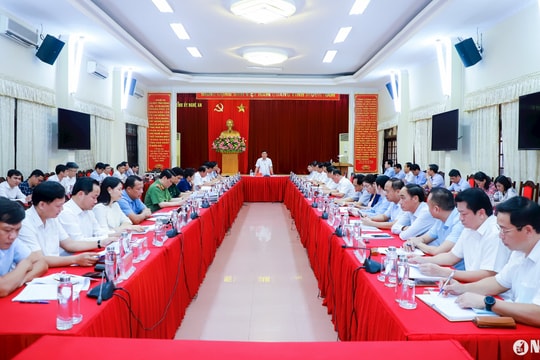 Ban Thường vụ Tỉnh ủy Nghệ An họp phiên thường kỳ tháng 8/2024