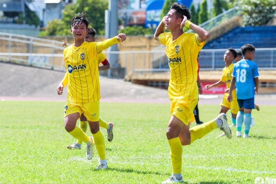 U15 Sông Lam Nghệ An gặp U15 Hoàng Anh Gia Lai: Đầu xuôi đuôi lọt