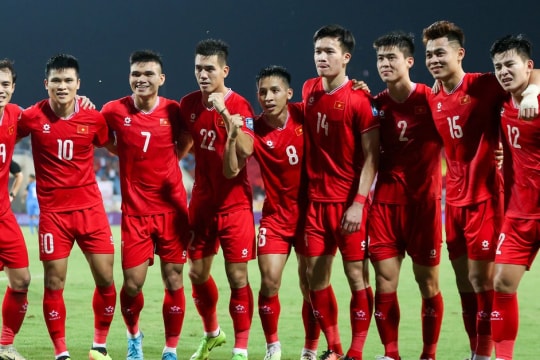 Bóng đá Việt Nam: Tháng 9 với khởi đầu mới