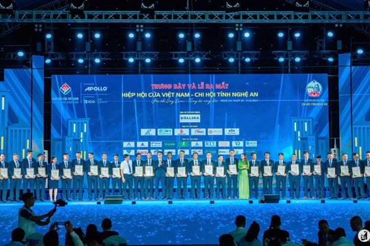 Ra mắt Hiệp hội Cửa Việt Nam - Chi hội tỉnh Nghệ An