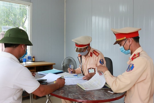 Sử dụng ma túy, hai tài xế bị xử phạt 70 triệu đồng