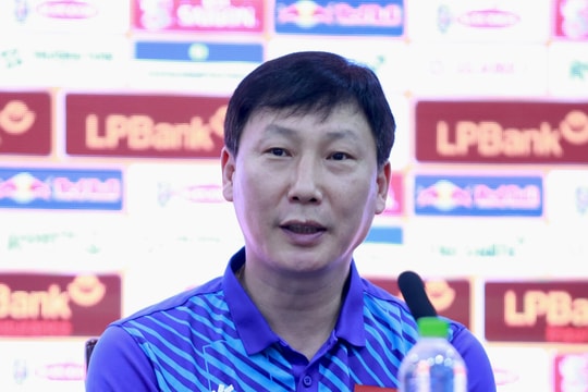 HLV Kim Sang-sik hài lòng về sự tiến bộ của các học trò, sau chuyến tập huấn tại Hàn Quốc