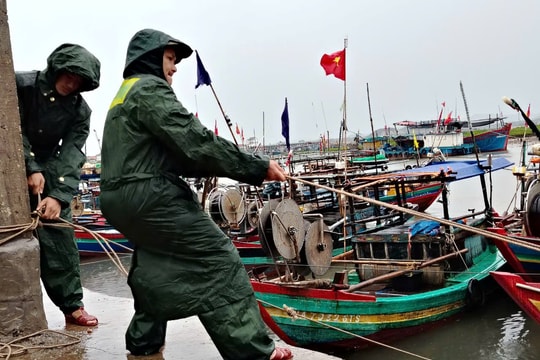 Bộ đội Biên phòng Nghệ An kiểm tra công tác ứng phó bão số 3 tại các địa phương ven biển