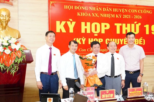 Ông Trần Anh Tuấn được bầu giữ chức Phó Chủ tịch UBND huyện Con Cuông