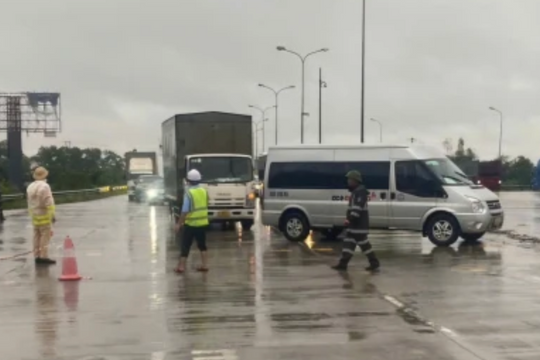 Cấm lưu thông, phân luồng giao thông cao tốc Pháp Vân - Cầu Giẽ, Hà Nội - Lào Cai