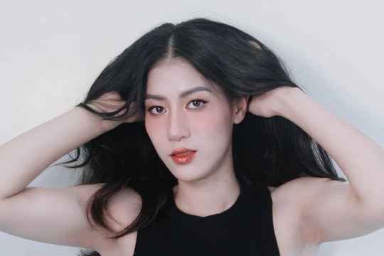 Ngỡ ngàng vẻ đẹp 'lạ' của Hoa khôi bóng chuyền Kiều Trinh