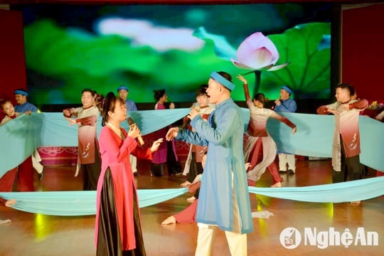 130 học viên tham gia Lớp truyền dạy cho câu lạc bộ dân ca ví, giặm ở Nghệ An