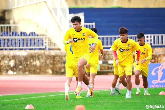 Tiền vệ Sông Lam Nghệ An và kỷ niệm sang nước Nga xem World Cup