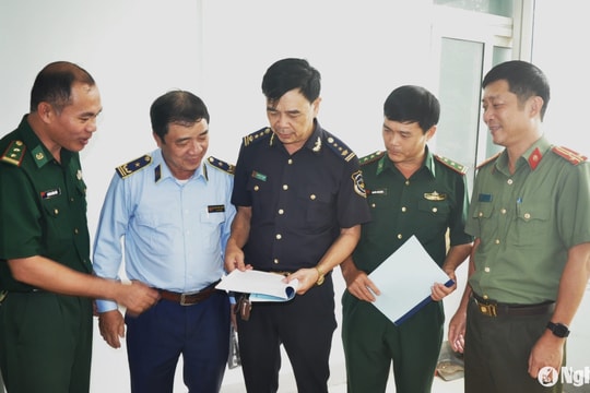 Tăng cường tuần tra, kiểm soát chống buôn lậu và bảo vệ chủ quyền, an ninh biên giới quốc gia