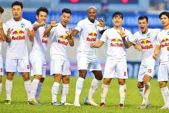 Hoàng Anh Gia Lai của bầu Đức nhận tin dữ từ FIFA; Cơ thủ billiards Việt Nam bị cấm thi đấu quốc tế hàng loạt