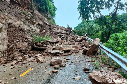 Tập trung giảm thiểu thiệt hại do mưa lớn , nguy cơ lũ quét, sạt lở đất và ngập cục bộ ở Nghệ An