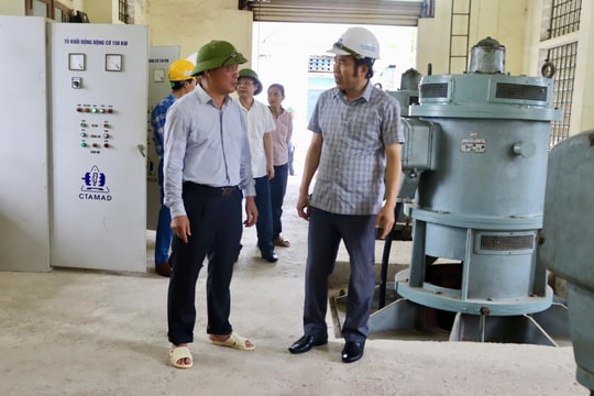 Thành phố Vinh kiểm tra các công trình chống ngập úng khi mưa lớn kéo dài