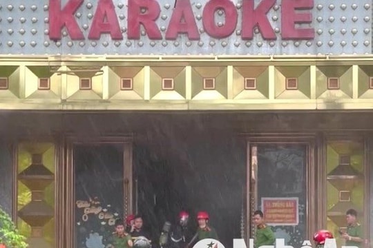 Kịp thời dập tắt đám cháy tại cơ sở karaoke đã ngừng hoạt động trên đường Mai Hắc Đế (TP Vinh)