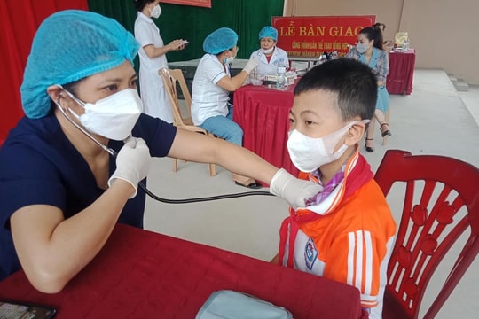 Nghệ An hướng tới mục tiêu "phủ sóng" bảo hiểm y tế học sinh, sinh viên