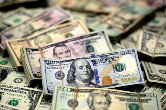 Tỷ giá USD hôm nay 10/12/2024: Đồng USD nhích dần trở lại mốc 106