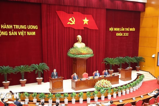 Ngày làm việc thứ hai của Hội nghị lần thứ 10 Ban Chấp hành TW Đảng khóa XIII