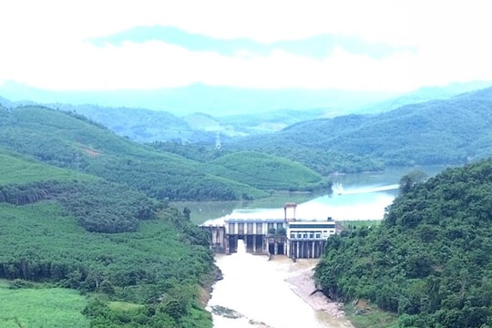 Kiểm tra, đôn đốc ứng phó bão số 4 tại huyện Quỳ Châu