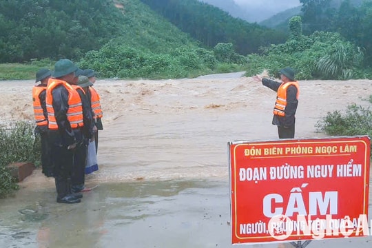 Mưa to khiến nhiều cầu tràn ở Thanh Chương bị ngập, nước chảy xiết
