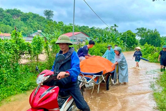 Nước sông Con tiếp tục dâng cao, nhiều cầu tràn ở Tân Kỳ chưa thể lưu thông