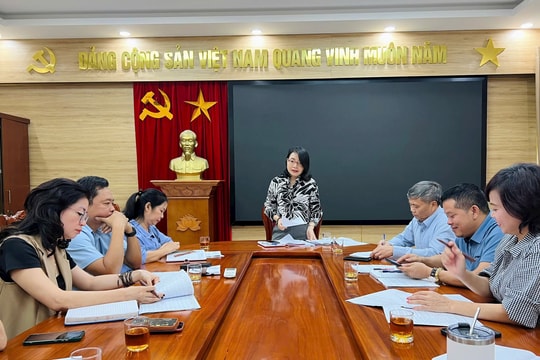 Họp Ban giám khảo cuộc thi Báo chí viết về mô hình, điển hình 'Dân vận khéo' tỉnh Nghệ An năm 2024