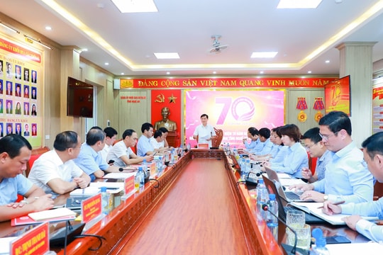 Tiếp tục đổi mới phương thức, nội dung lãnh đạo, chỉ đạo phù hợp với yếu tố đặc thù của Đảng bộ Khối Các cơ quan tỉnh Nghệ An