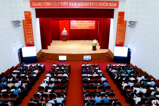 Nghệ An triển khai Nghị quyết xây dựng thành phố Vinh thành đô thị biển văn minh, hiện đại