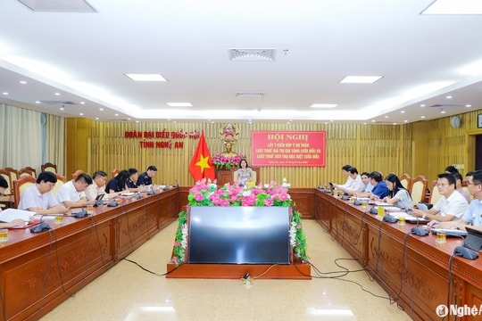 Đoàn Đại biểu Quốc hội tỉnh góp ý các dự thảo Luật