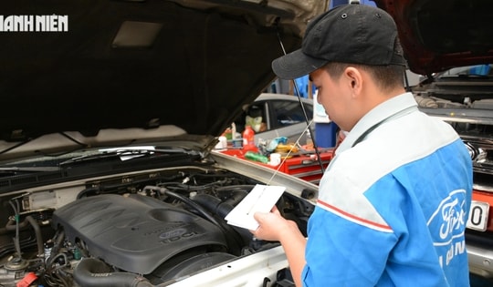 4 nguyên nhân khiến dầu động cơ nhanh chóng chuyển sang màu đen dù mới thay