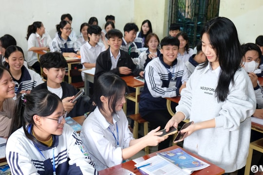 Trường học ở Nghệ An nói 'không' với sử dụng điện thoại
