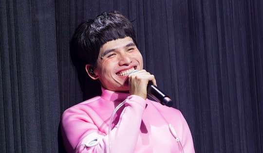 Quốc Thiên bị 'quay lưng' vì mất hình tượng trong show âm nhạc?