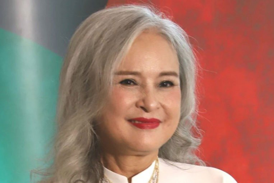 'Mỹ nhân màn ảnh Việt có đôi mắt hút hồn': Vượt qua bạo bệnh, U70 cuộc sống vạn người mơ