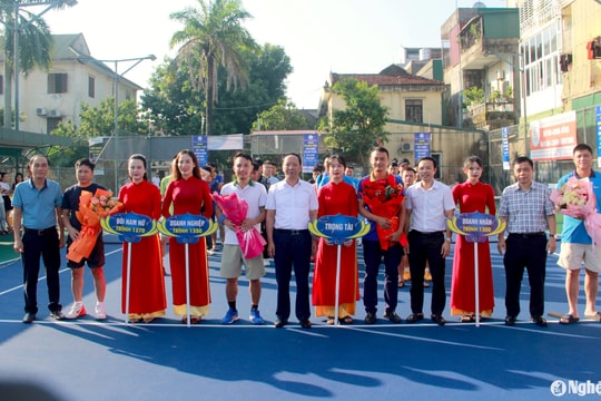 Khai mạc giải quần vợt Cúp vàng doanh nhân xứ Nghệ lần thứ nhất