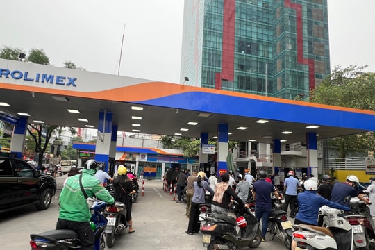 Giá xăng dầu hôm nay 6/10: Giá dầu thế giới tăng đột biến