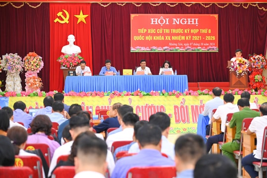 Cử tri huyện Kỳ Sơn kiến nghị xây dựng khu tái định cư cho hơn 300 hộ dân xã Chiêu Lưu