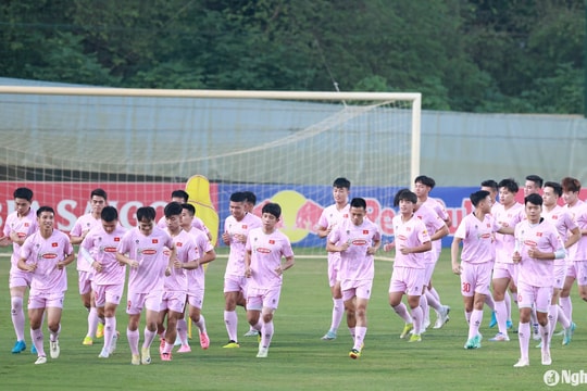 Tiền đạo Nguyễn Đình Bắc: Nỗ lực để được ra sân thi đấu'