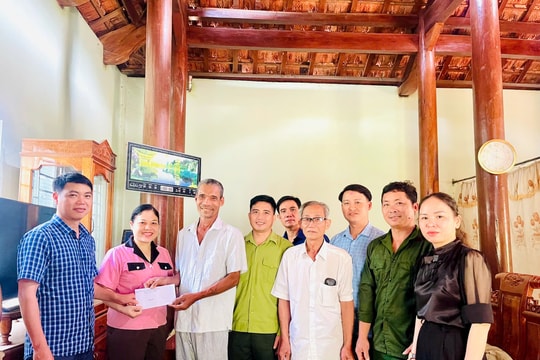 Cụ ông 60 tuổi cứu 3 học sinh đuối nước